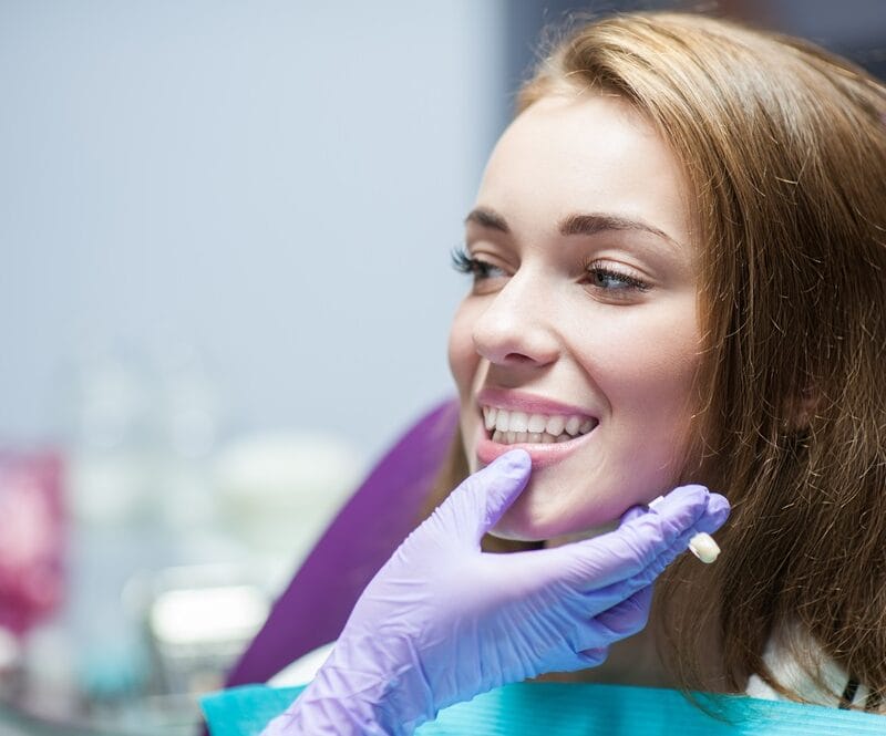 What does a Retainer do? 4 Major Benefits of Orthodontic Retention